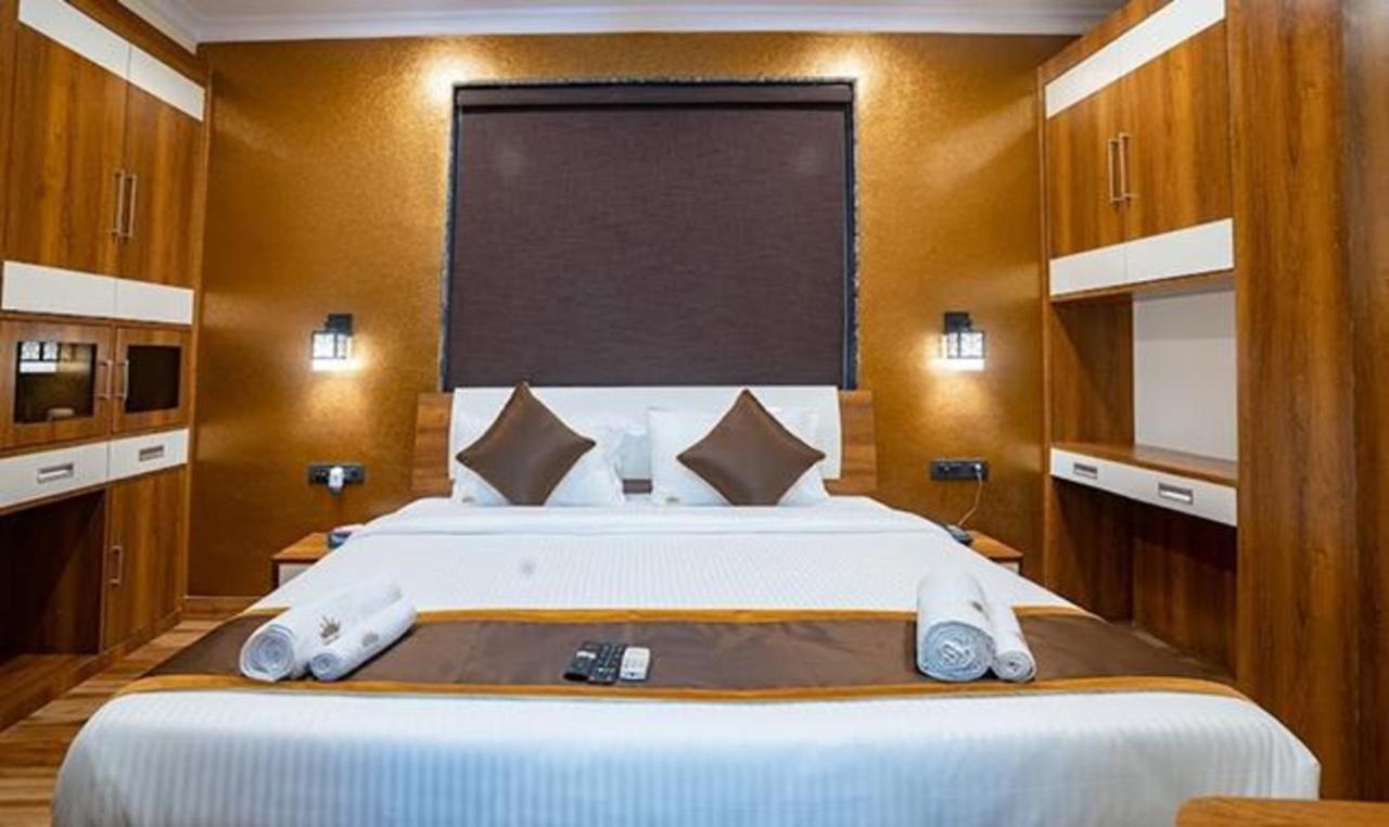Fabhotel Prime Tiyara Inn Kolkata Bagian luar foto